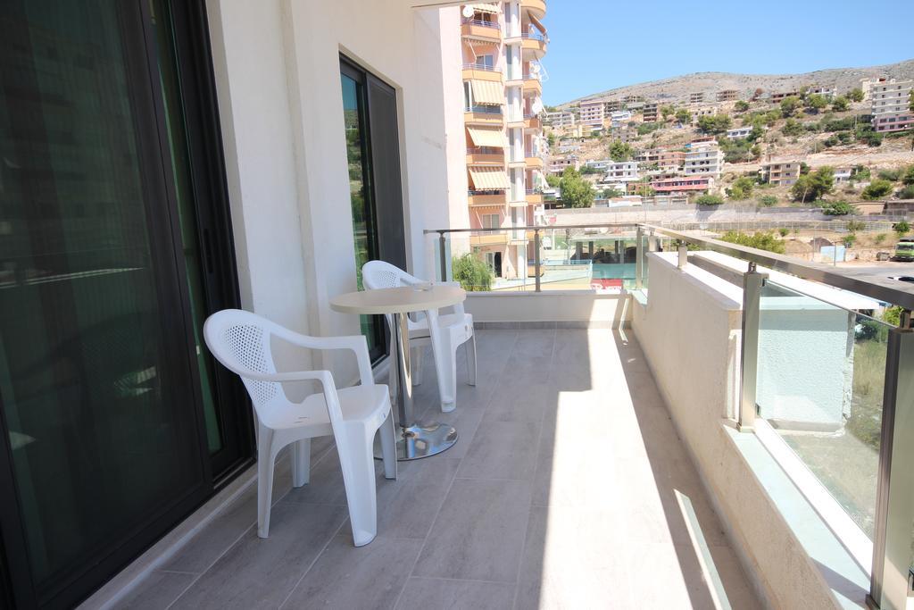 Maxi'S Apartments Sarandë Eksteriør bilde