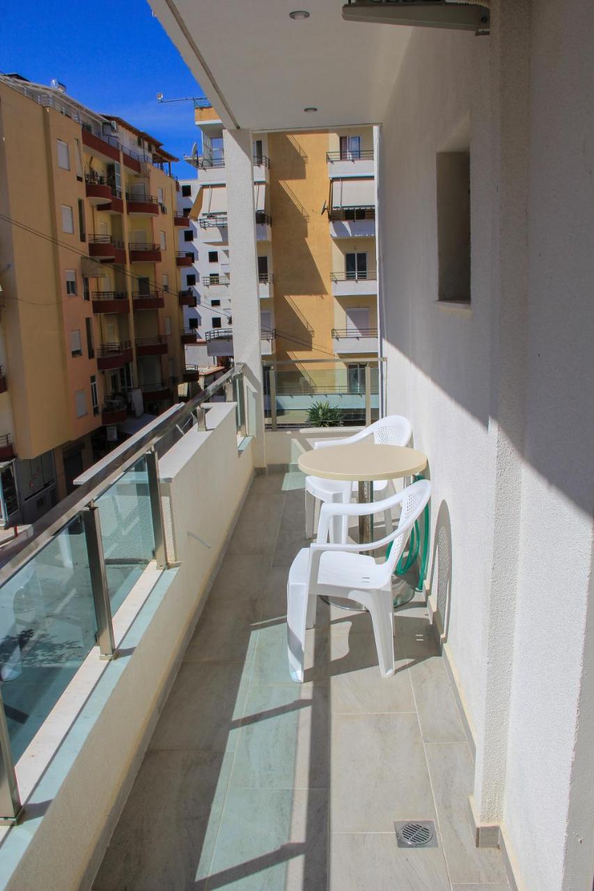 Maxi'S Apartments Sarandë Eksteriør bilde