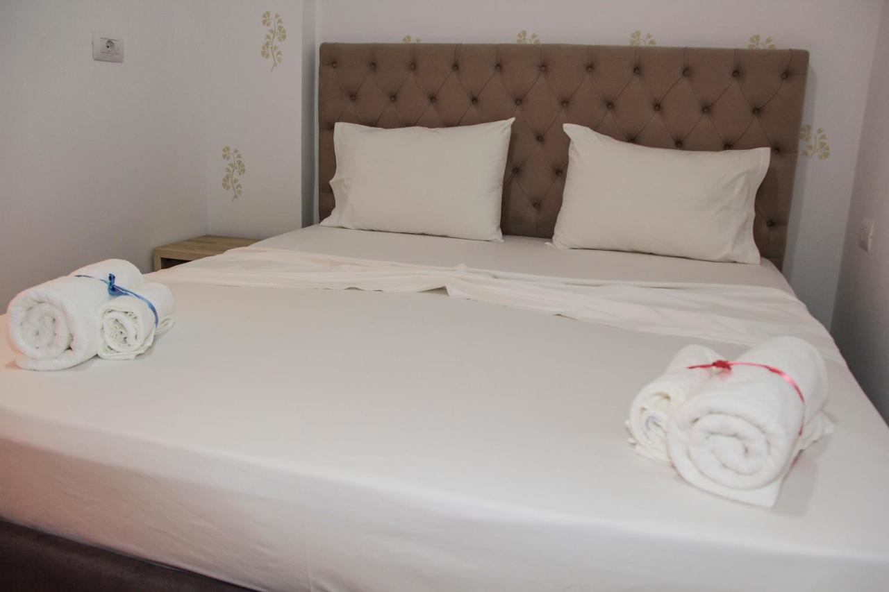 Maxi'S Apartments Sarandë Eksteriør bilde