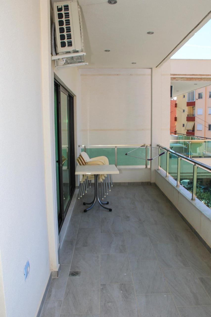 Maxi'S Apartments Sarandë Eksteriør bilde