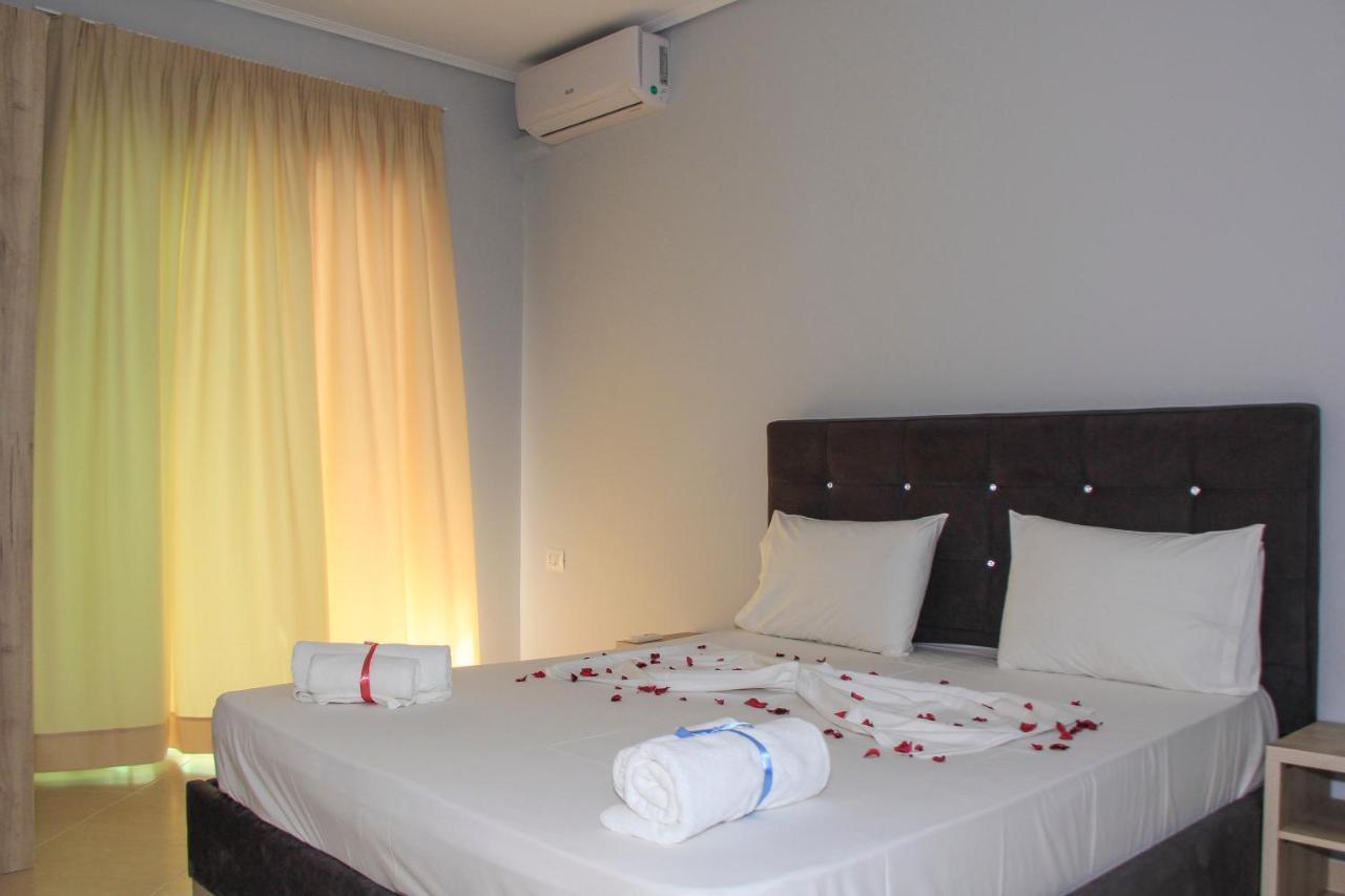 Maxi'S Apartments Sarandë Eksteriør bilde