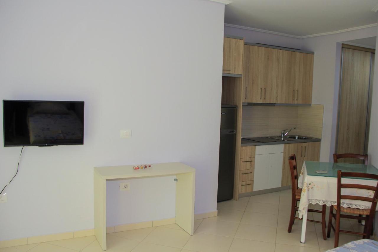 Maxi'S Apartments Sarandë Eksteriør bilde